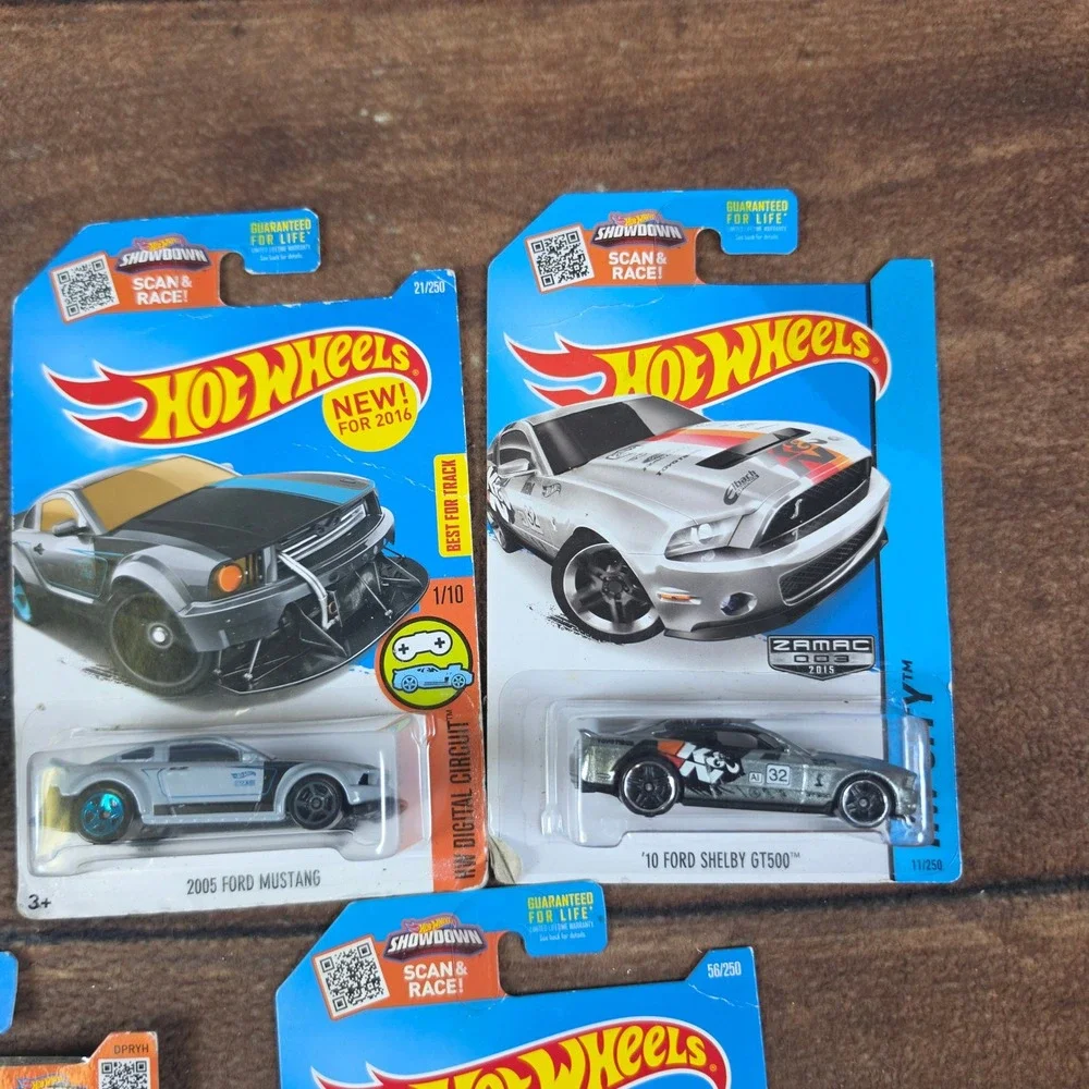 Hot Wheels Toy Cars Kids 1:64 Multicolor Good Diecast Mustang Camaro Lot of 5